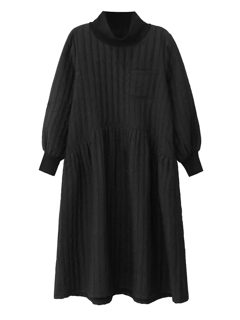 キルティッドハイネックボリュームドレス