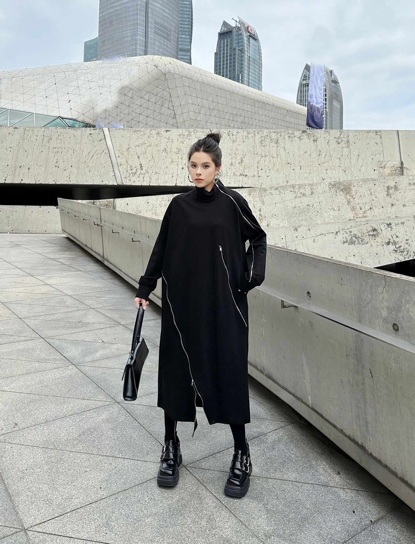 ジップラインハイネックロングドレス