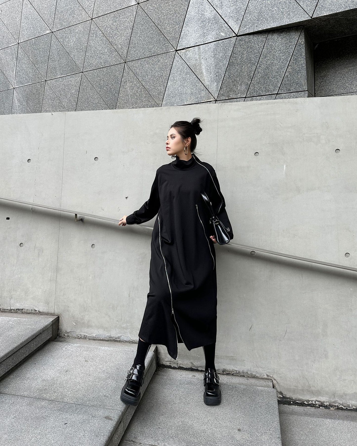 ジップラインハイネックロングドレス