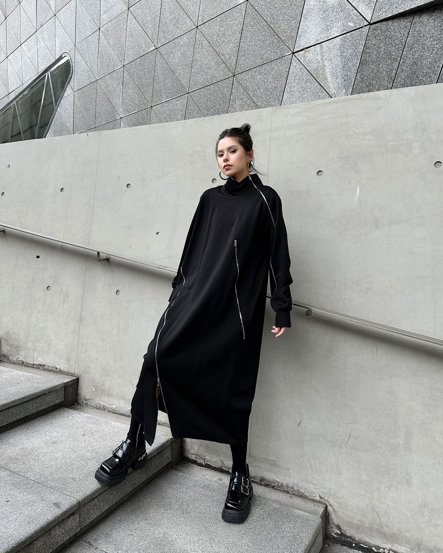 ジップラインハイネックロングドレス