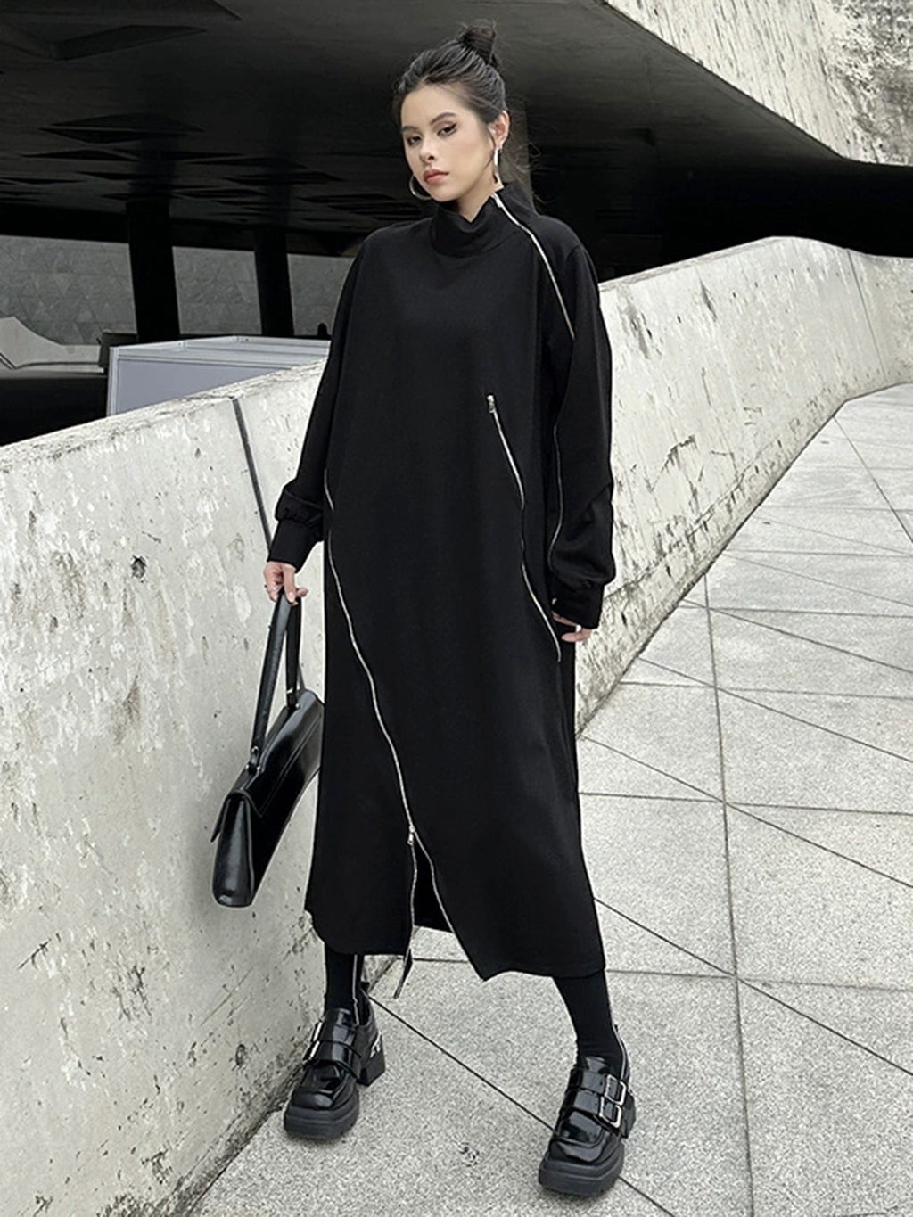 ジップラインハイネックロングドレス