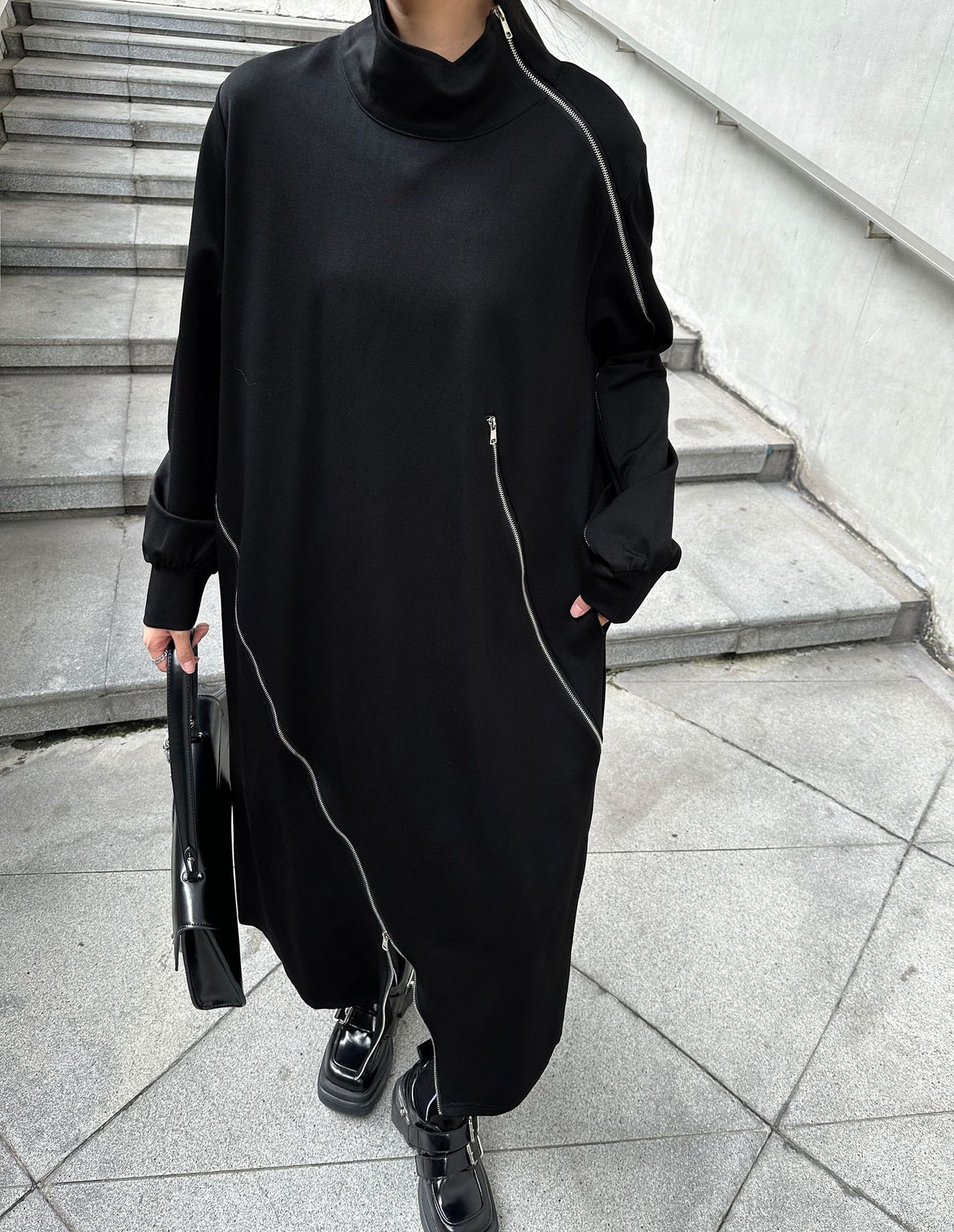 ジップラインハイネックロングドレス