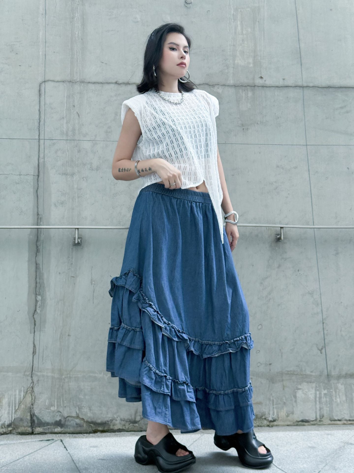 ラッフルカットデニムスカート