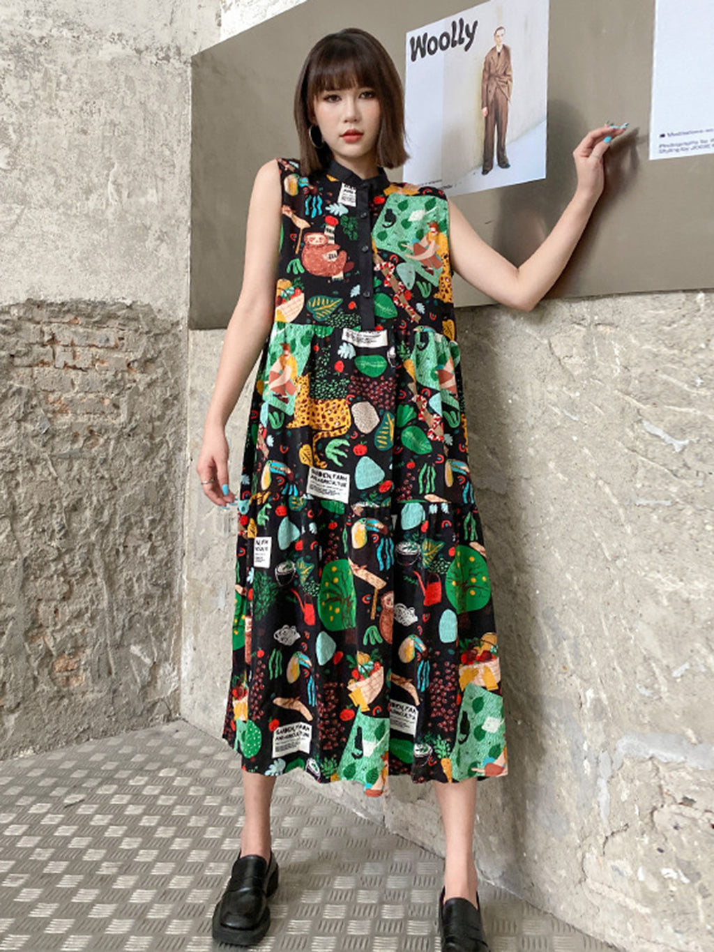graphic sleeveless dress