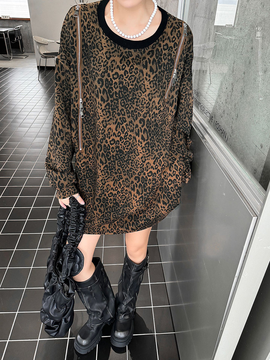 ジップアクセントレオパードプルオーバー