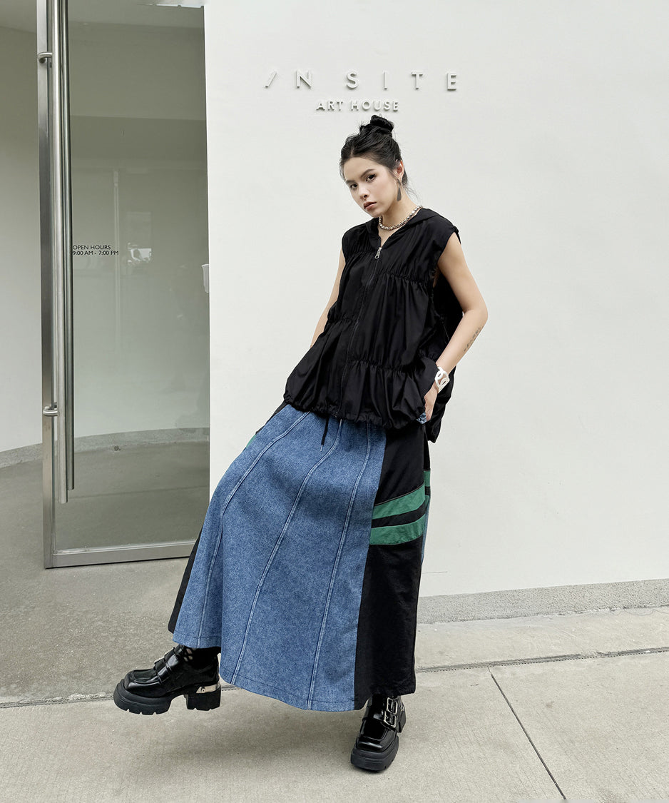 Side Switch Flare Denim Skirt