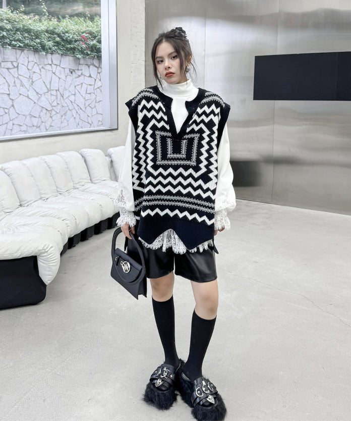 V-neck knit vest