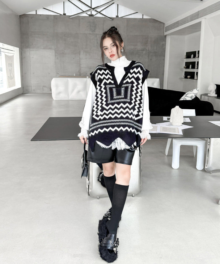V-neck knit vest