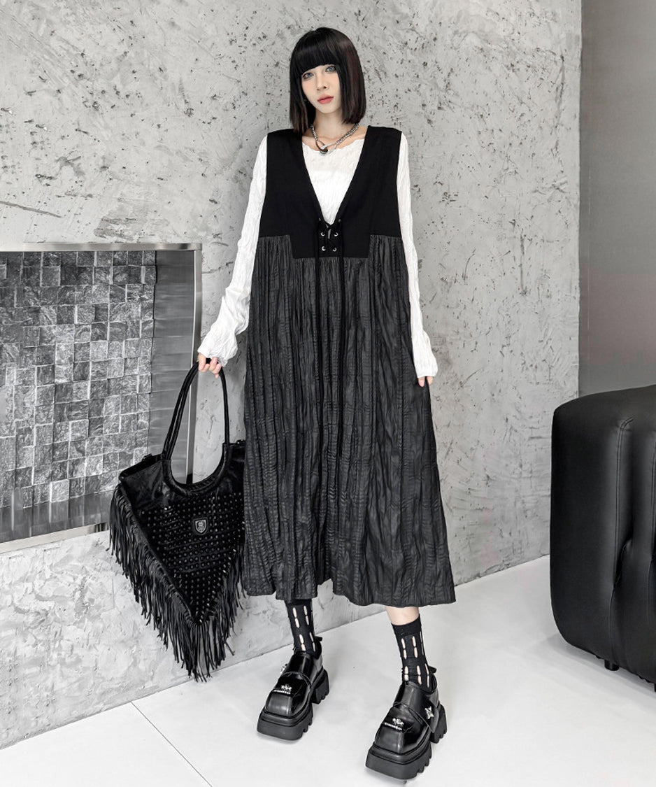 Lace-up wrinkle dress
