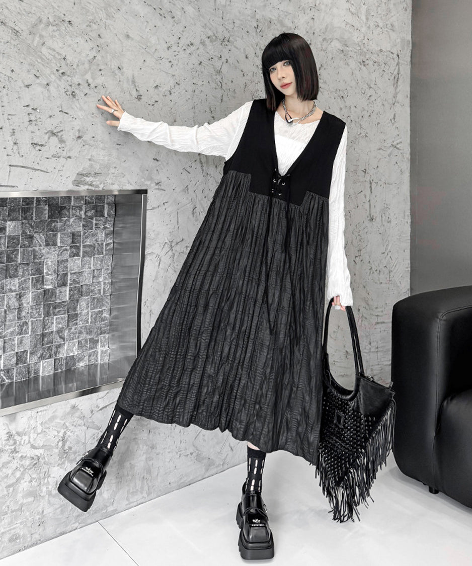 Lace-up wrinkle dress