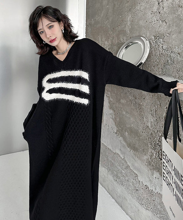 V-neck jacquard knit dress