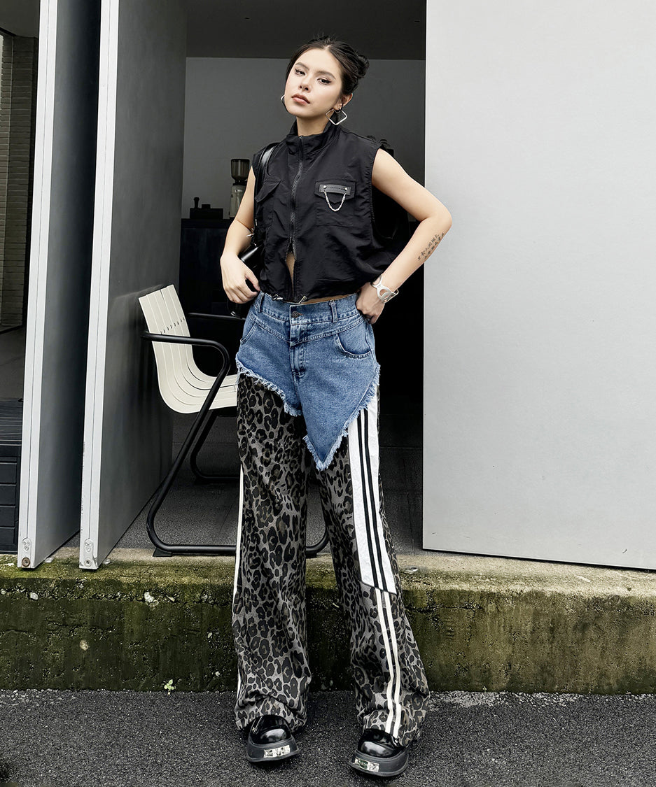 Leopard print contrast denim pants