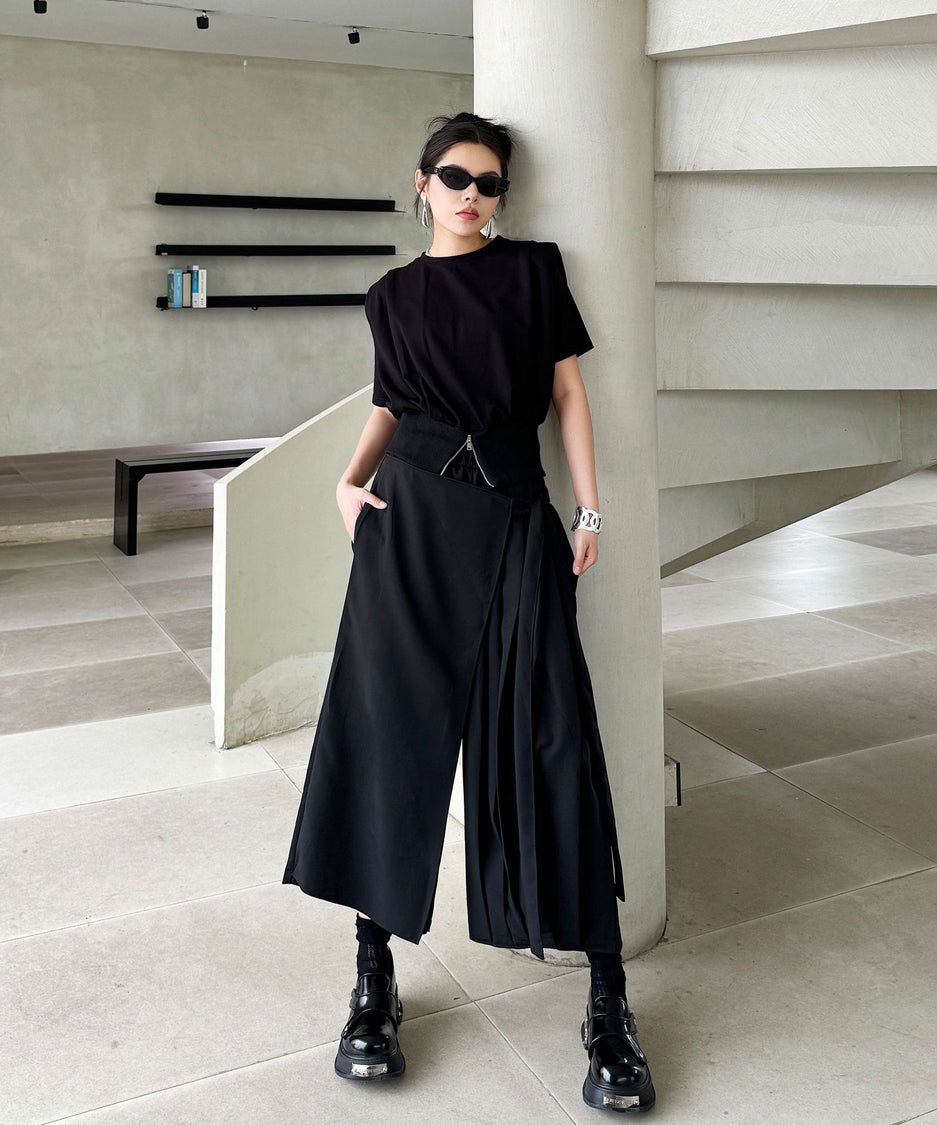 Half pleated wide pants