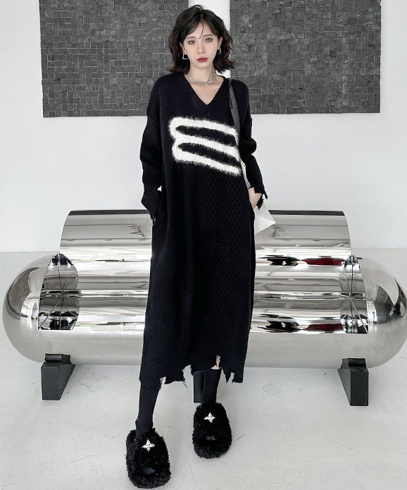 V-neck jacquard knit dress