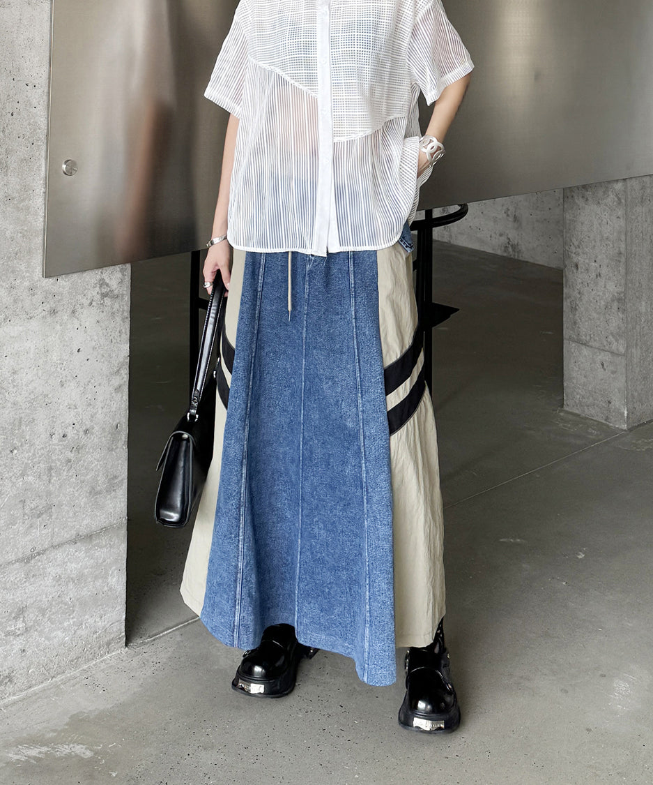 Side Switch Flare Denim Skirt