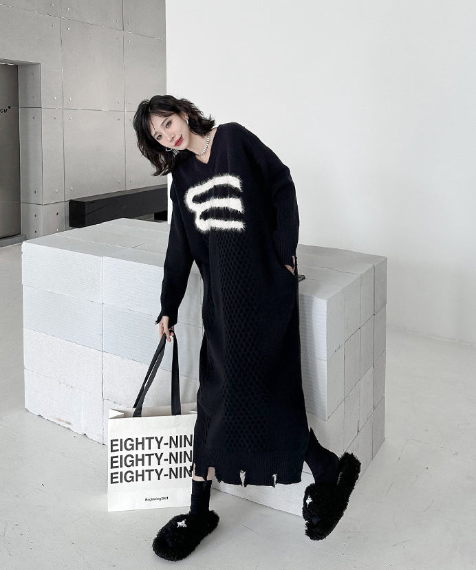 V-neck jacquard knit dress