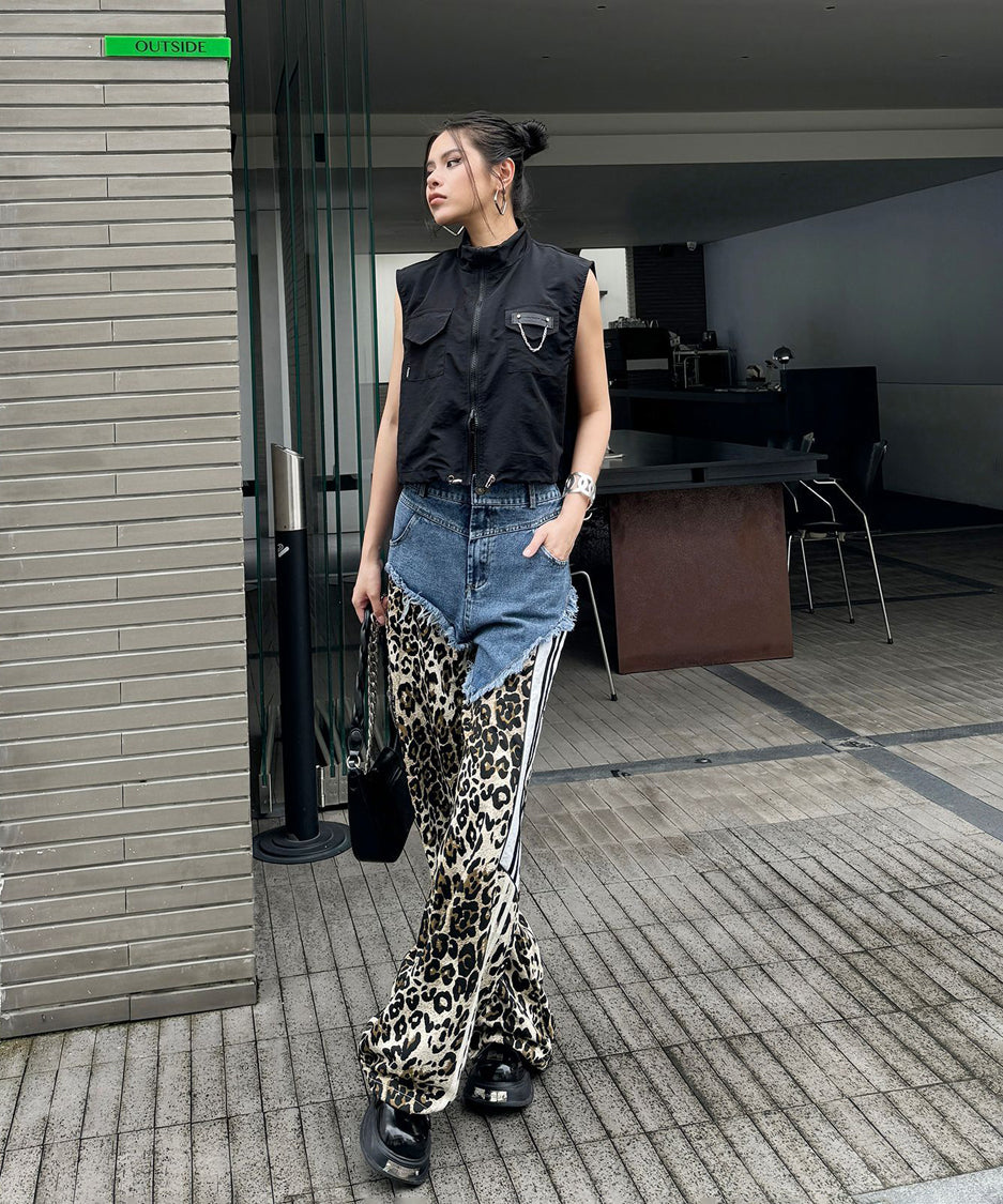 Leopard print contrast denim pants