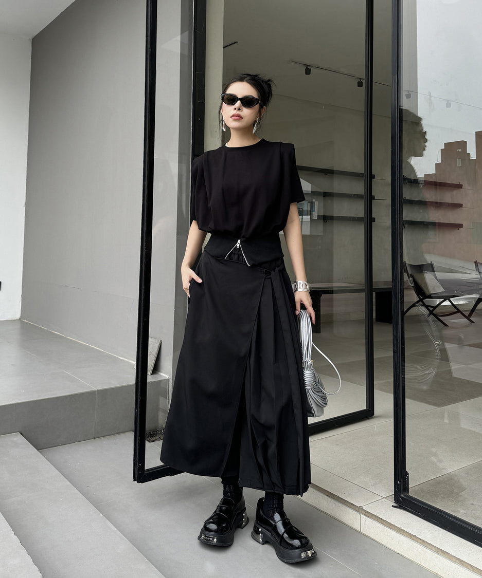 Half pleated wide pants