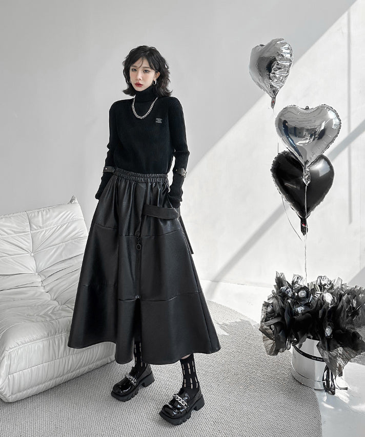 Point Zip Flare Skirt