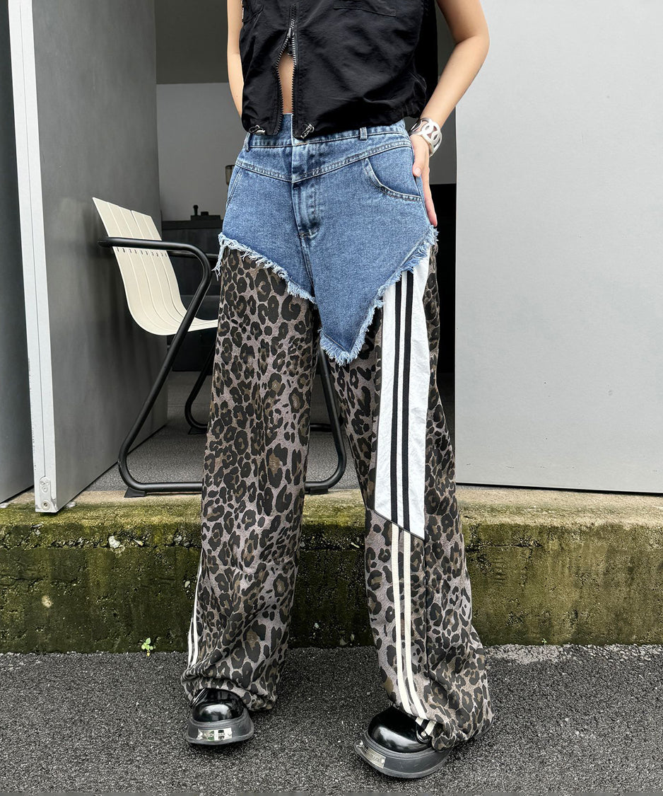 Leopard print contrast denim pants