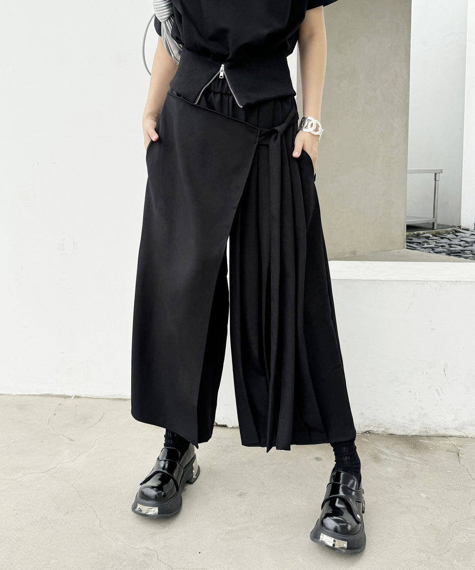 Half pleated wide pants