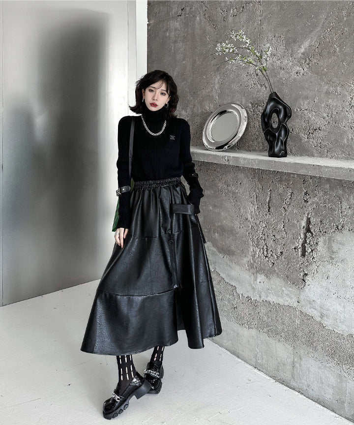 Point Zip Flare Skirt