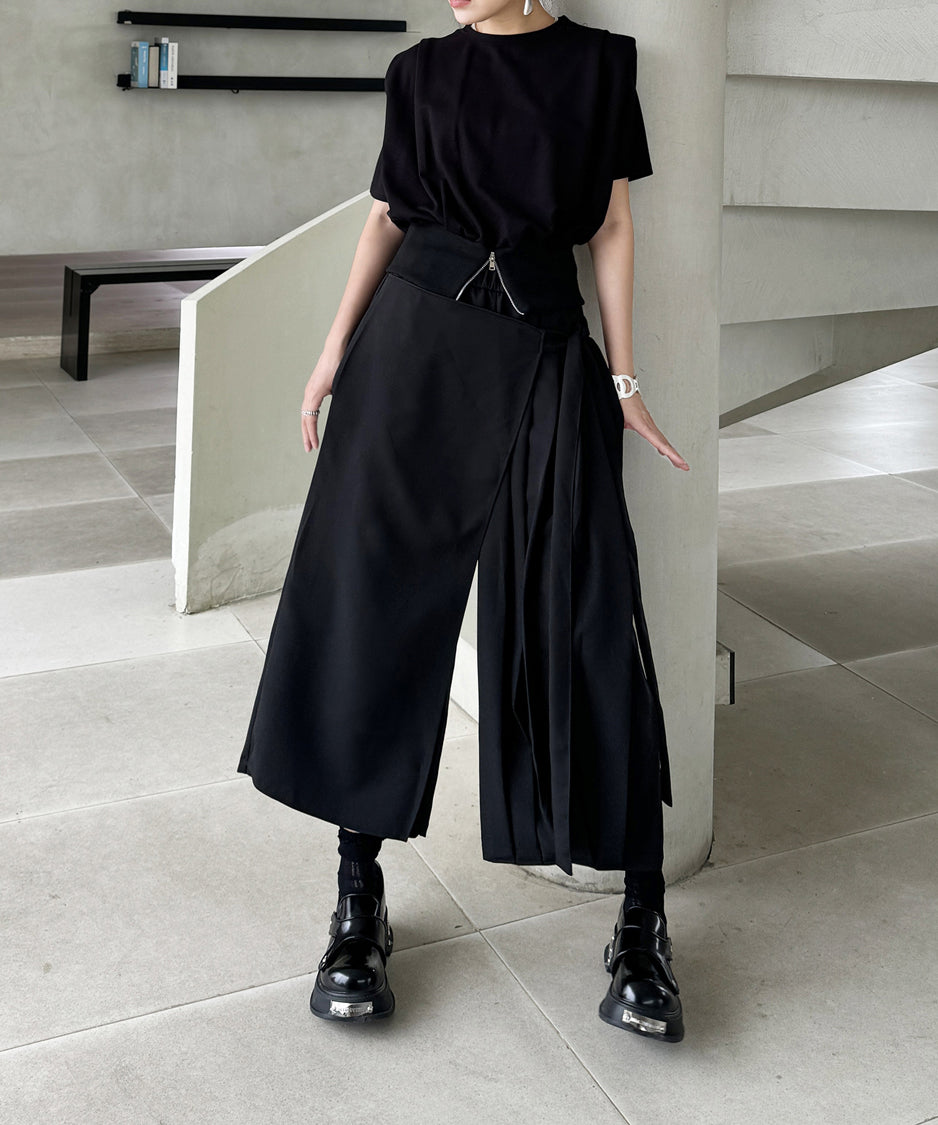 Half pleated wide pants