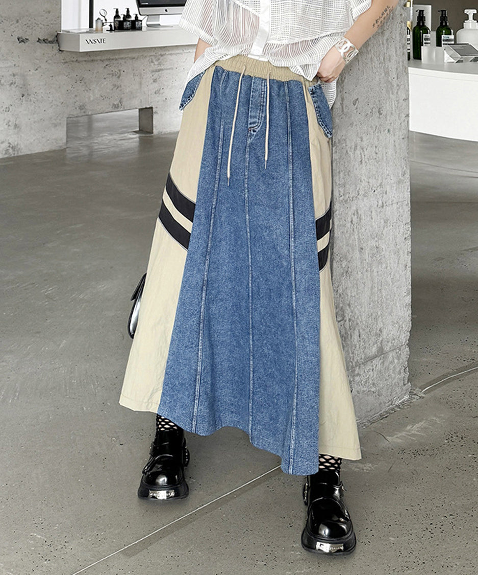 Side Switch Flare Denim Skirt