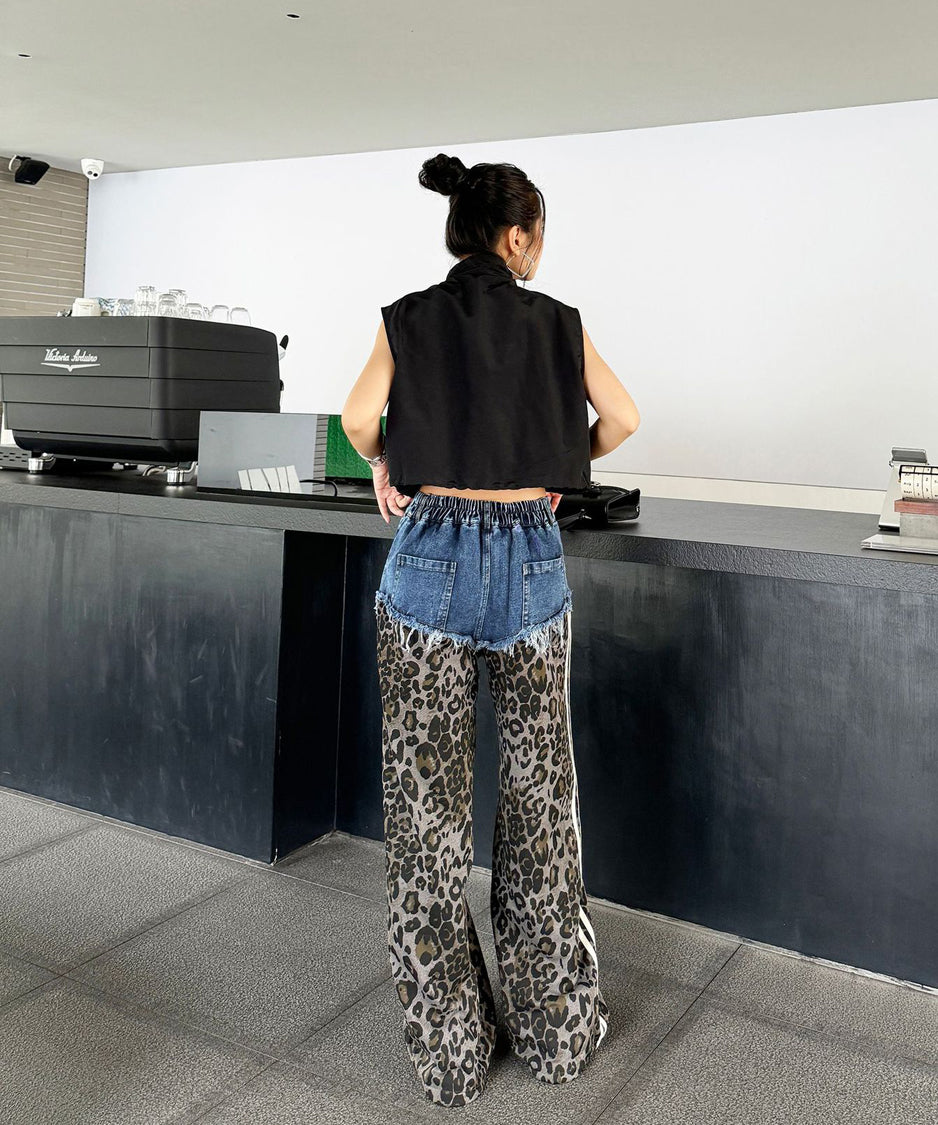 Leopard print contrast denim pants