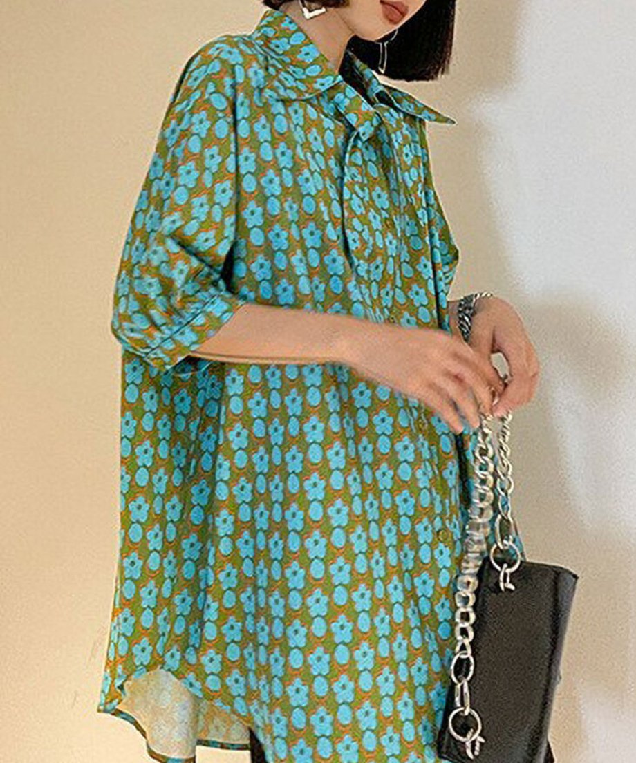 Retro flower print blouse