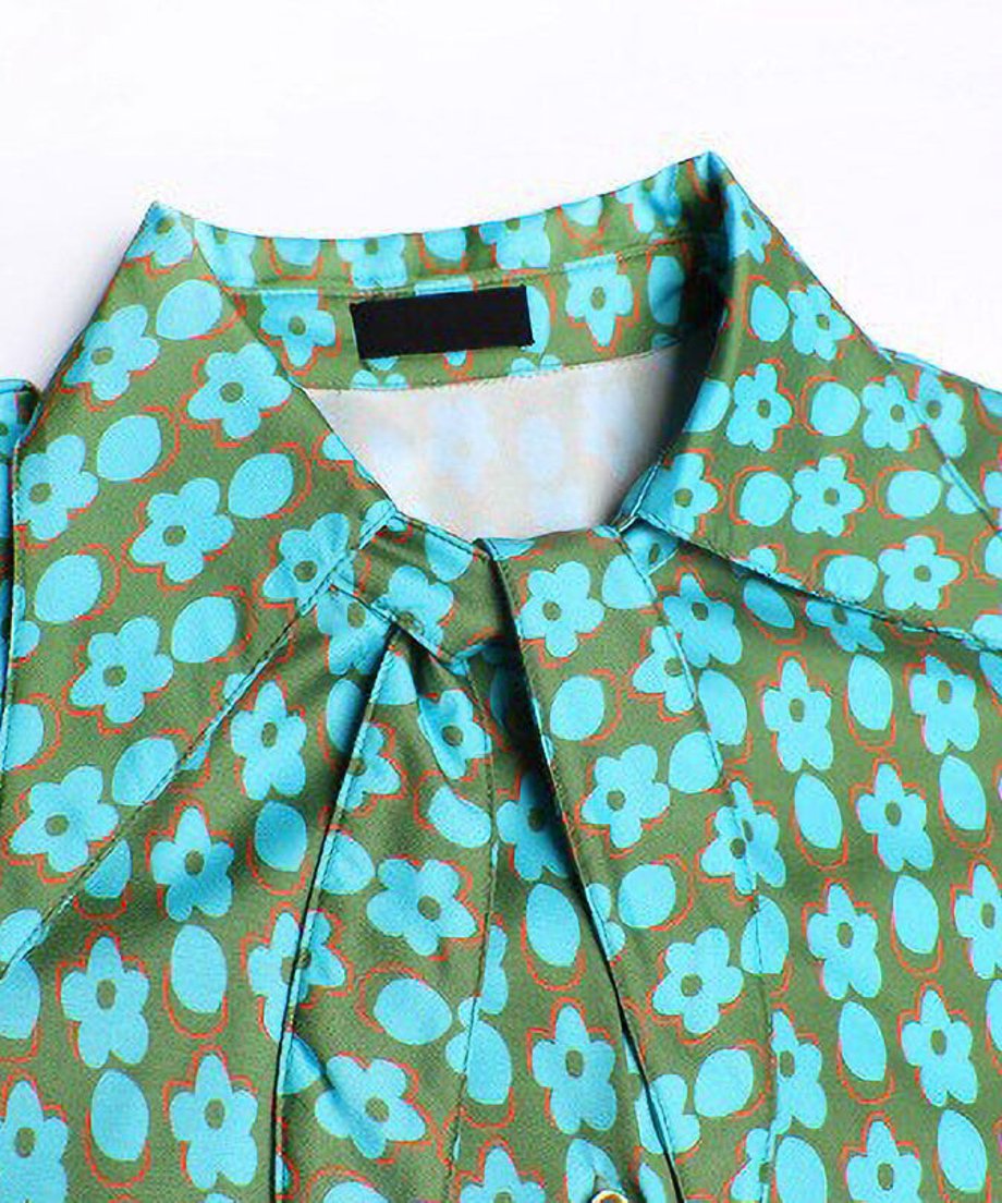 Retro flower print blouse