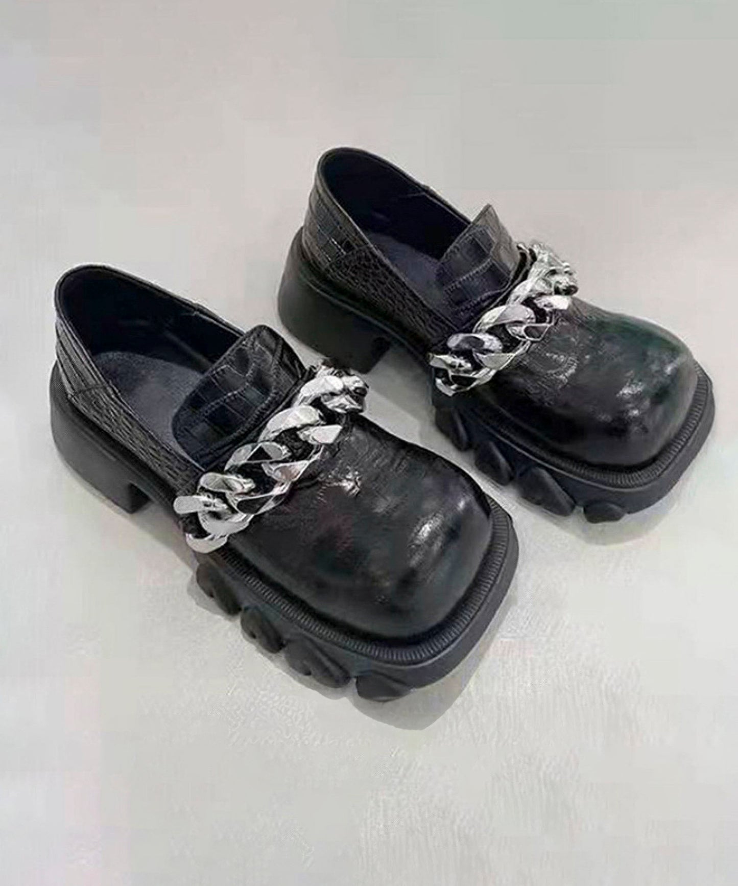 Front Chain Shoes