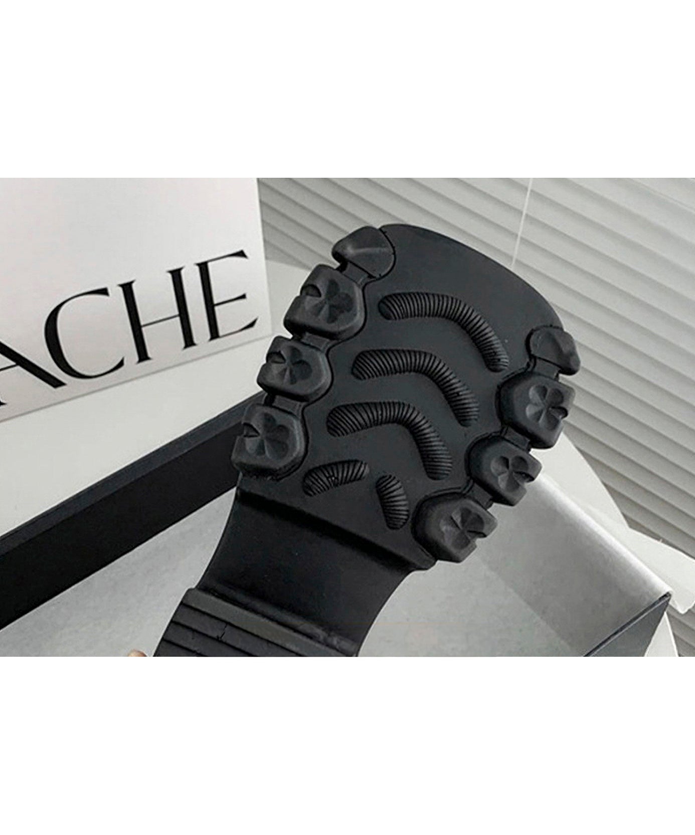 Front Chain Shoes