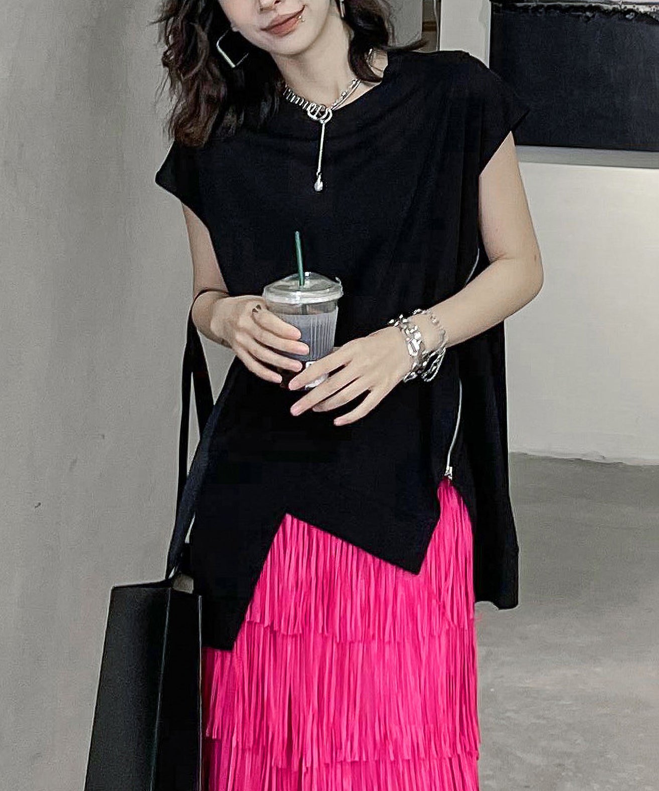 Drop shoulder zipper top