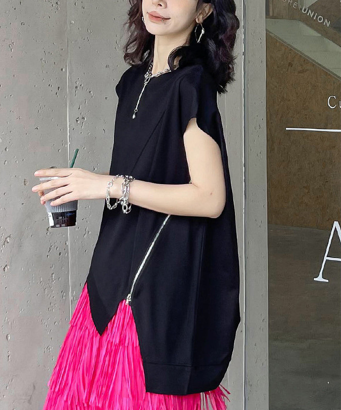 Drop shoulder zipper top