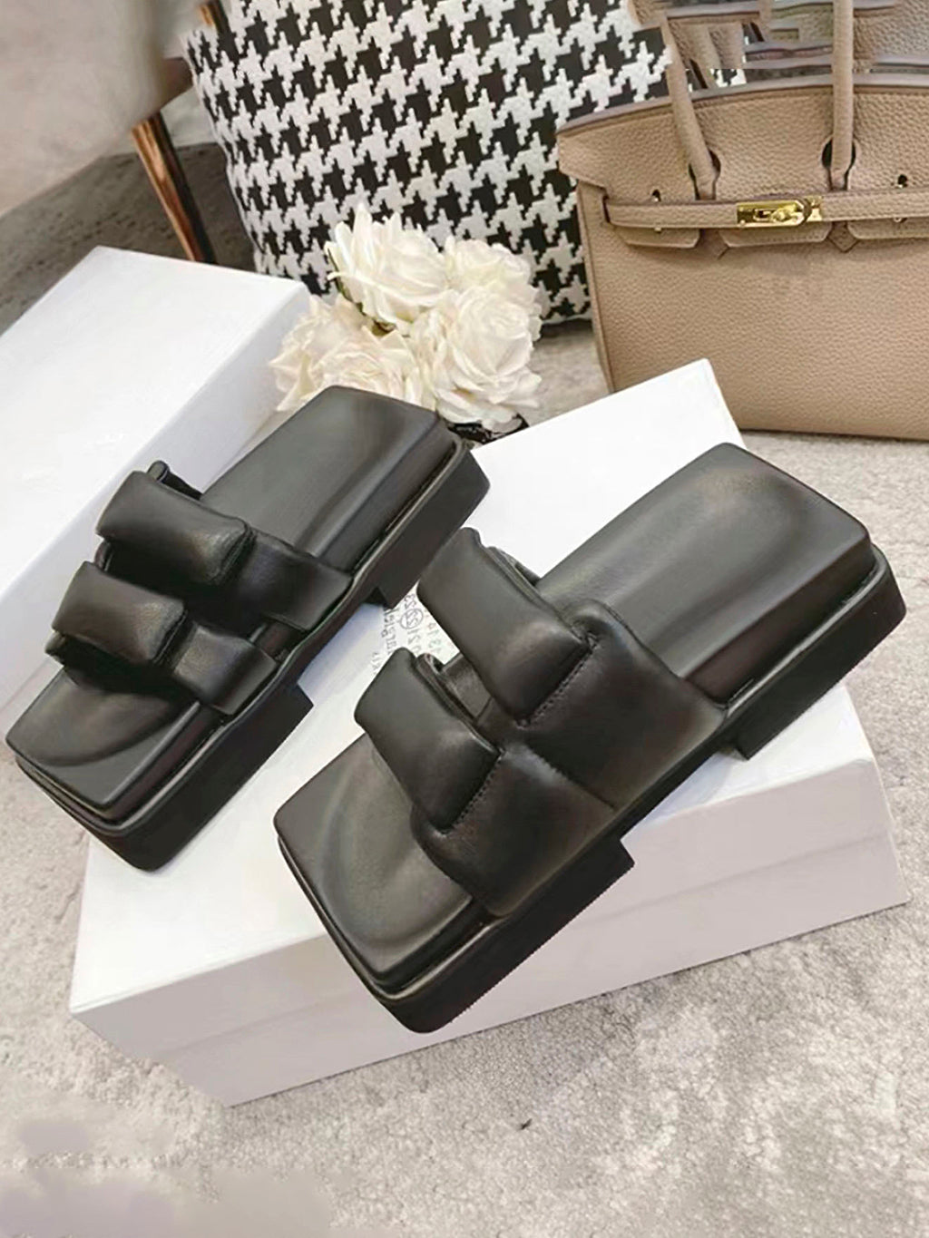Square sole sandals