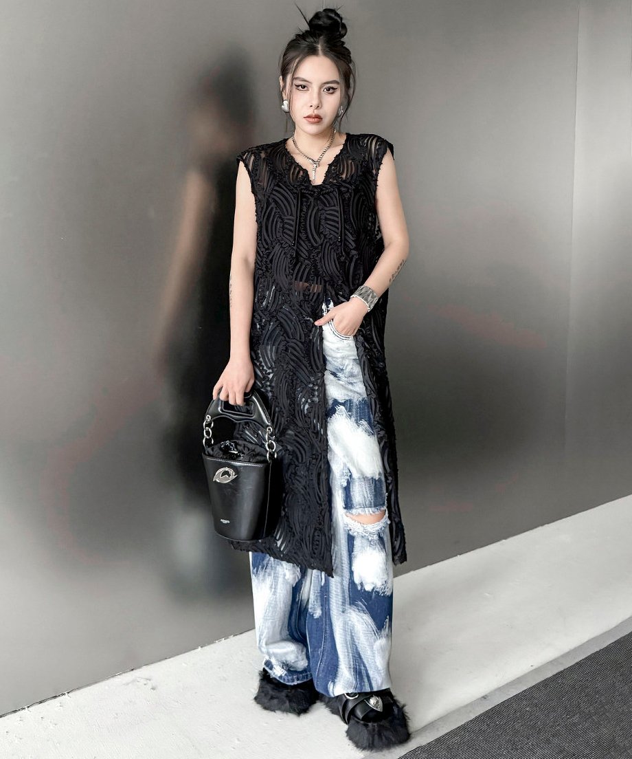 Jacquard tucking vest