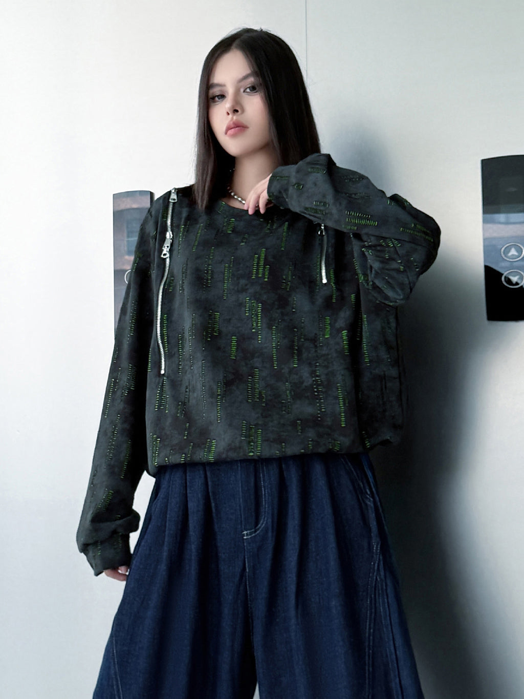 ジップショルダープリントトップス