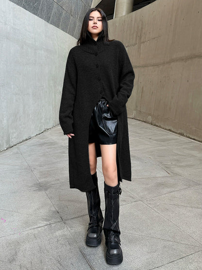 ハイネックフロントスリットニットトップ