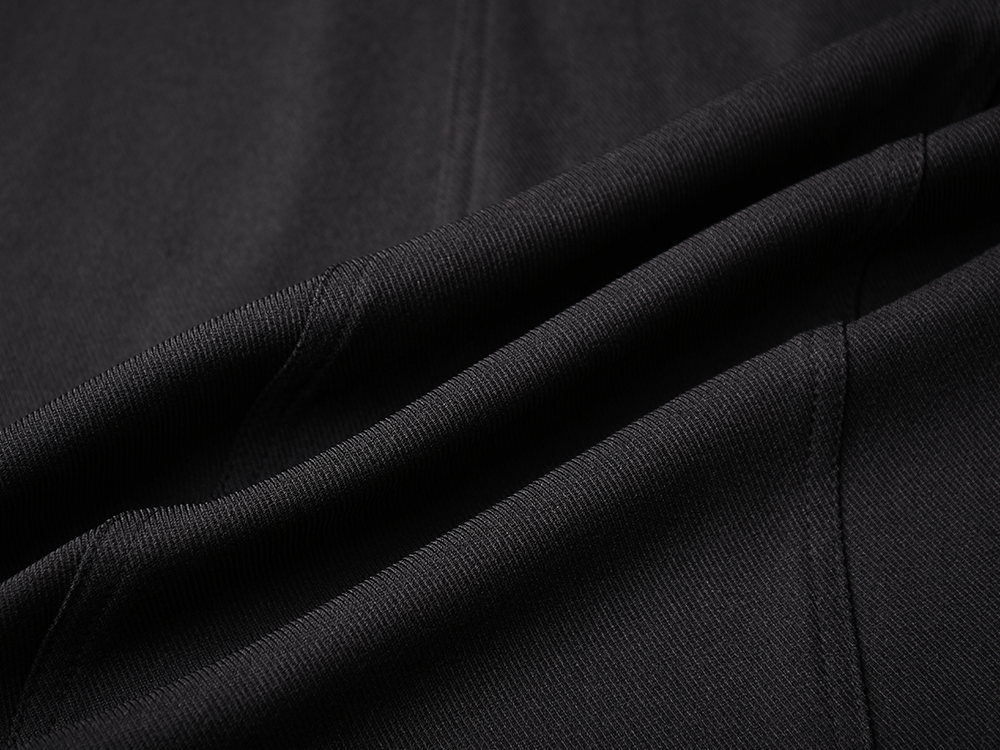 ドレープカットトレンチコート