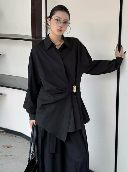 ツイストバックルブラウス