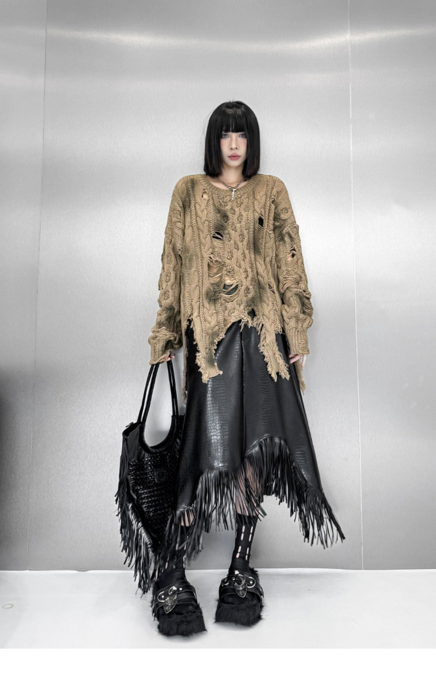 ディストレストケーブルニットトップ