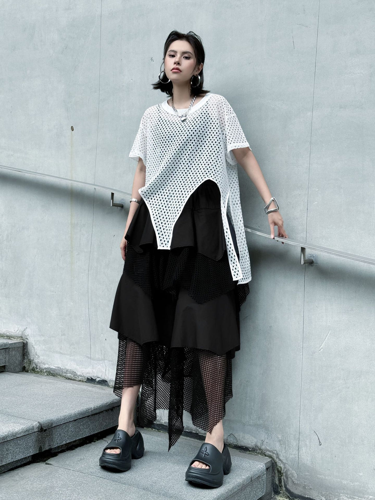 Mesh front cut top 