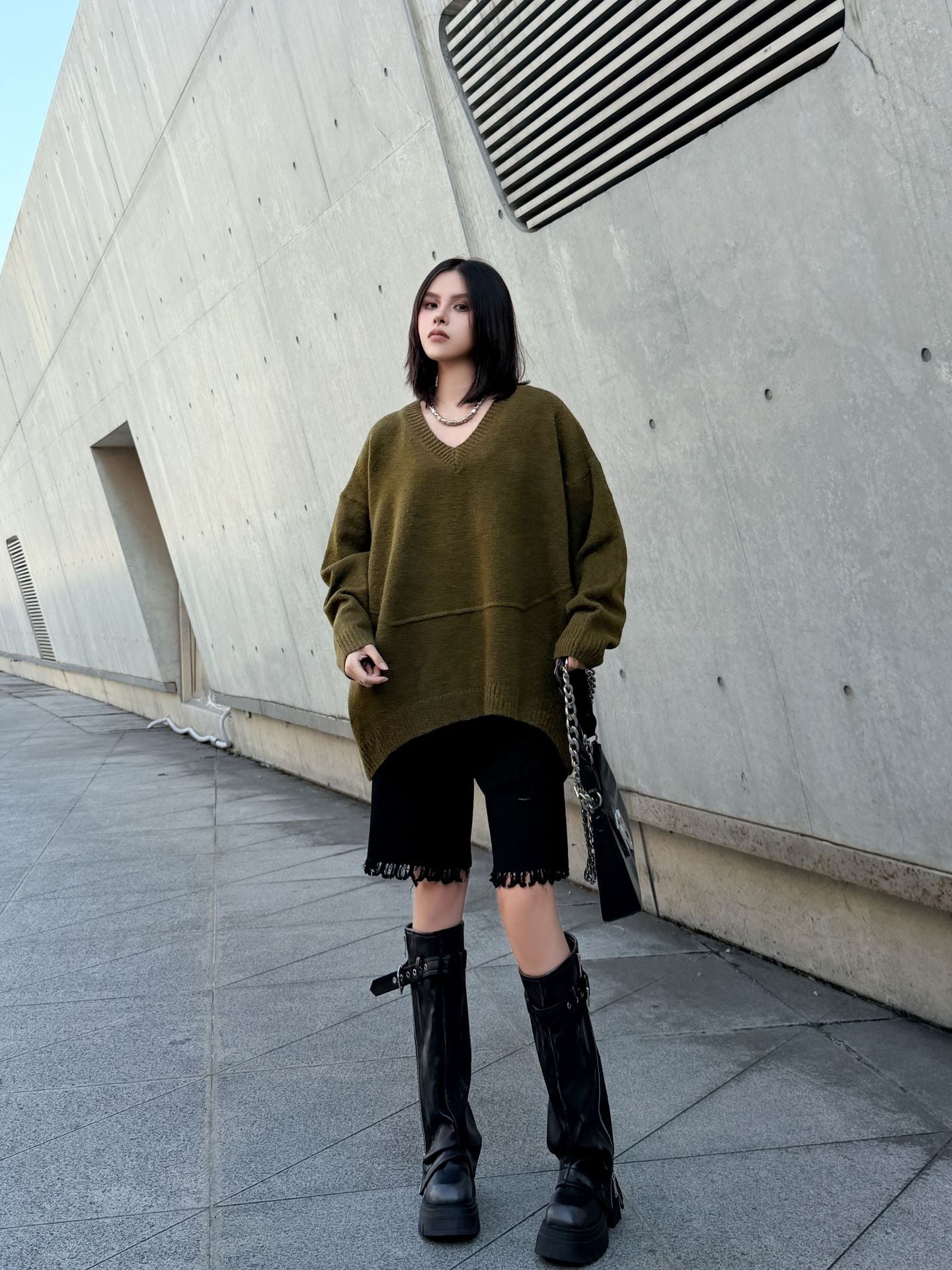 Vネックオーバーセーター