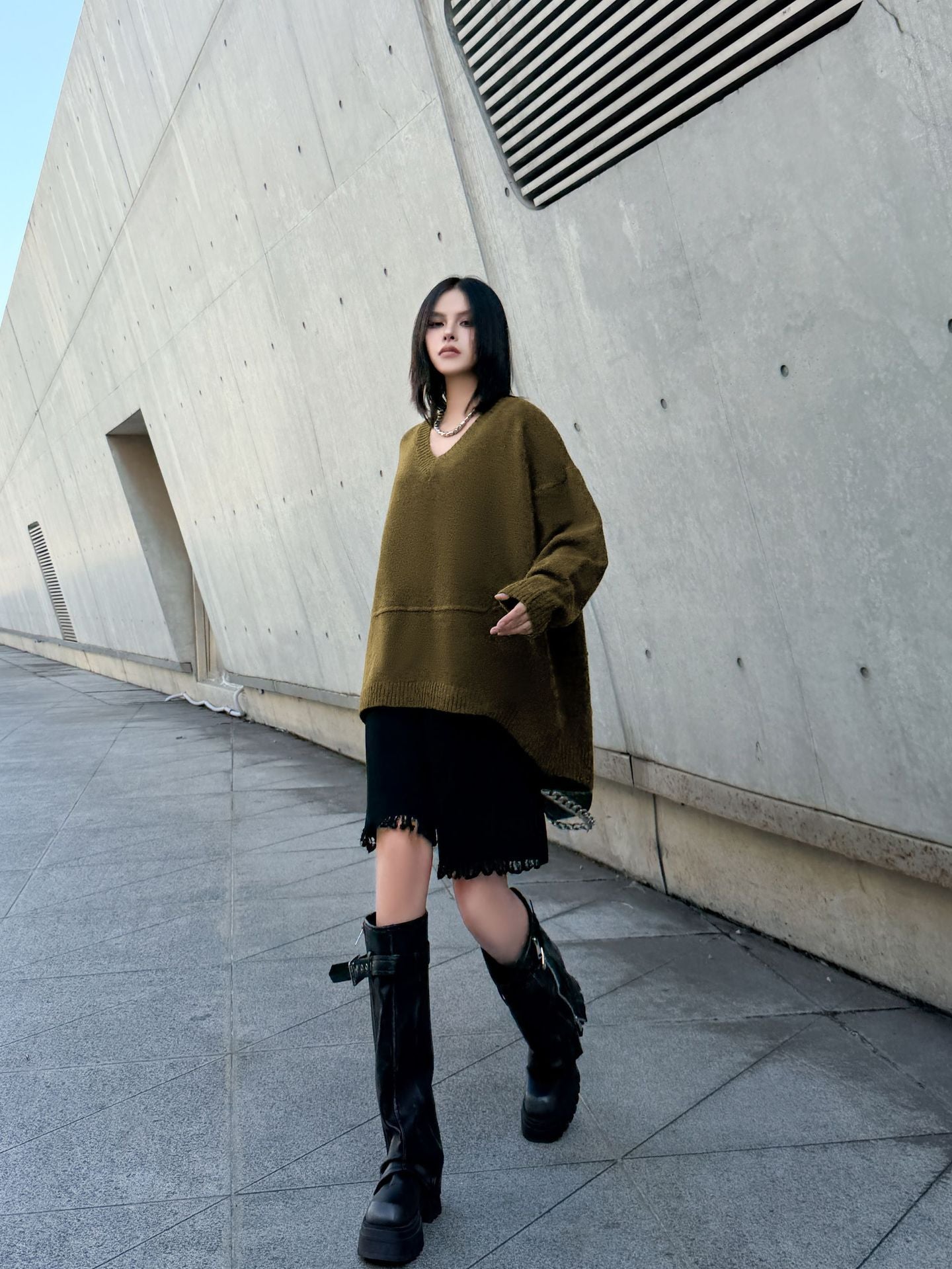 Vネックオーバーセーター