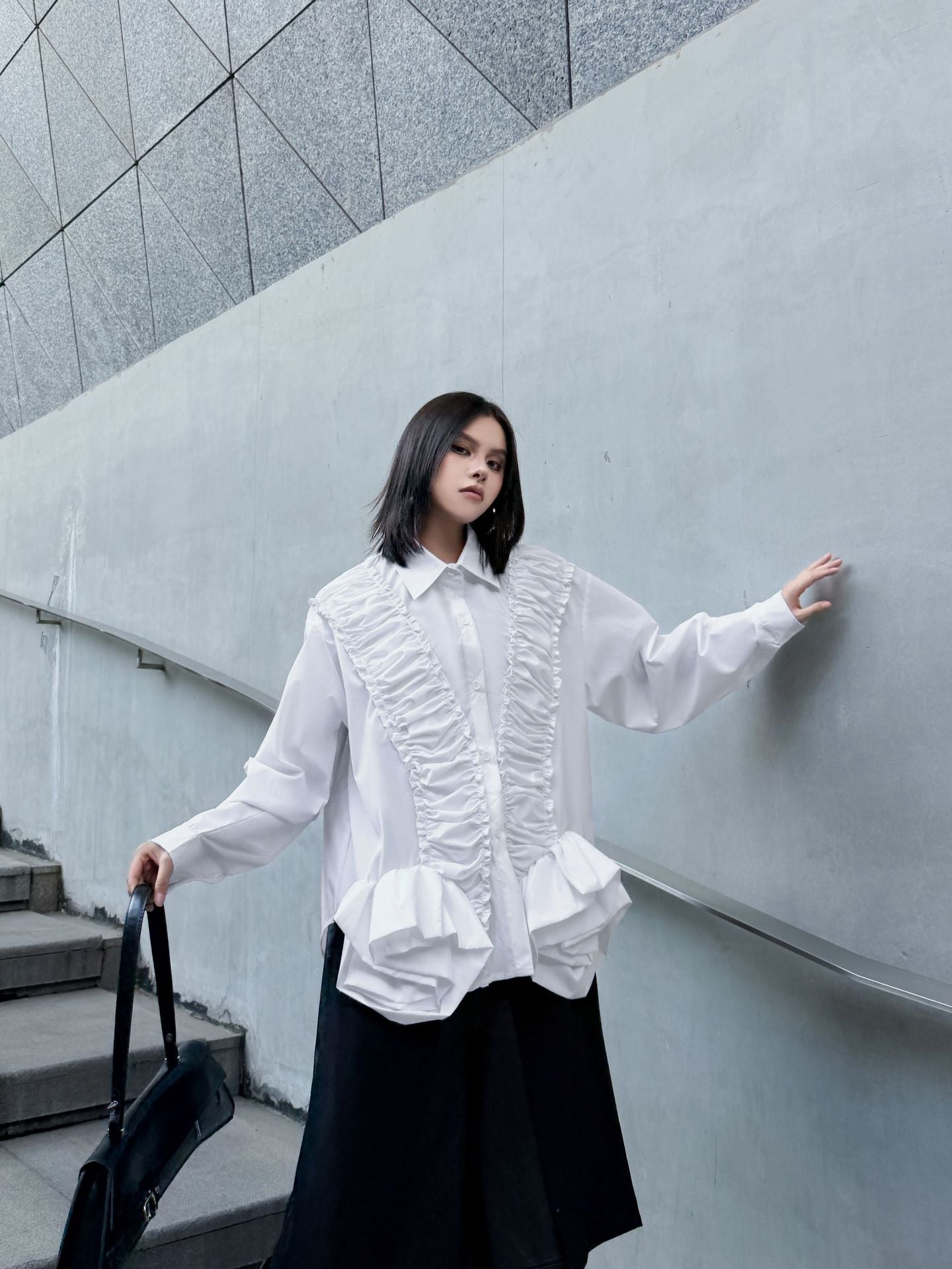 ラッフルペプラムブラウス