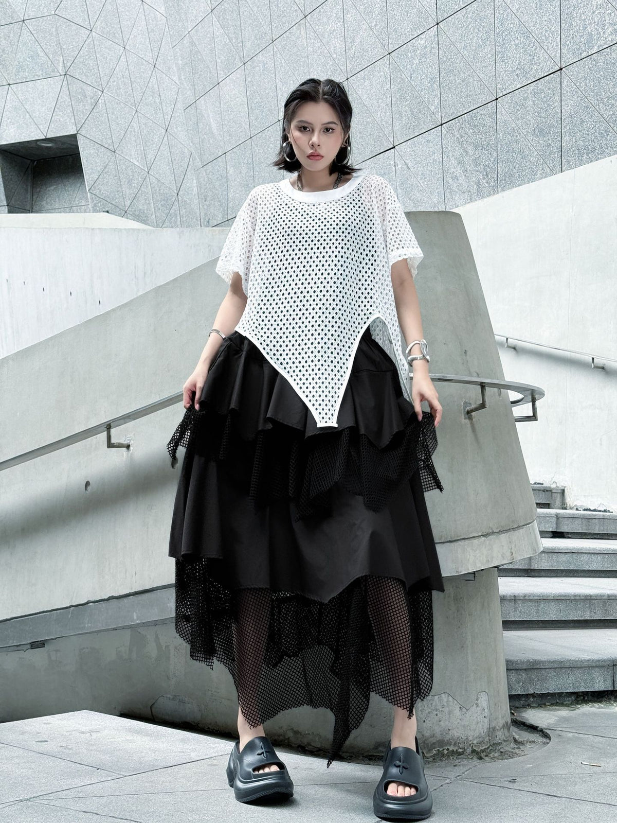 Mesh front cut top 