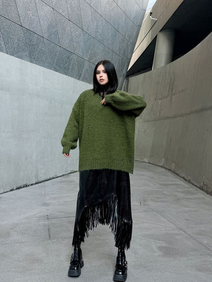 Vネックルーズニットセーター