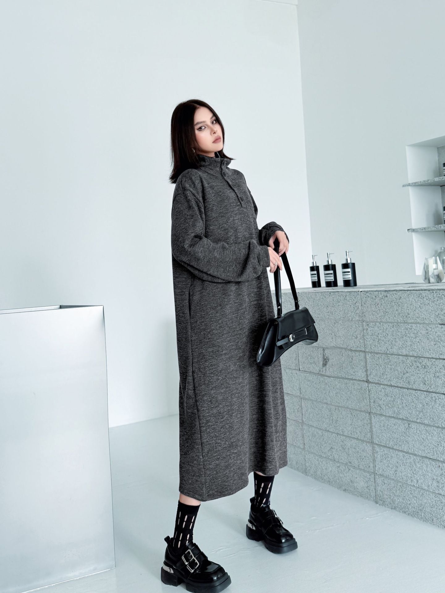 ハイネックボタンロングドレス