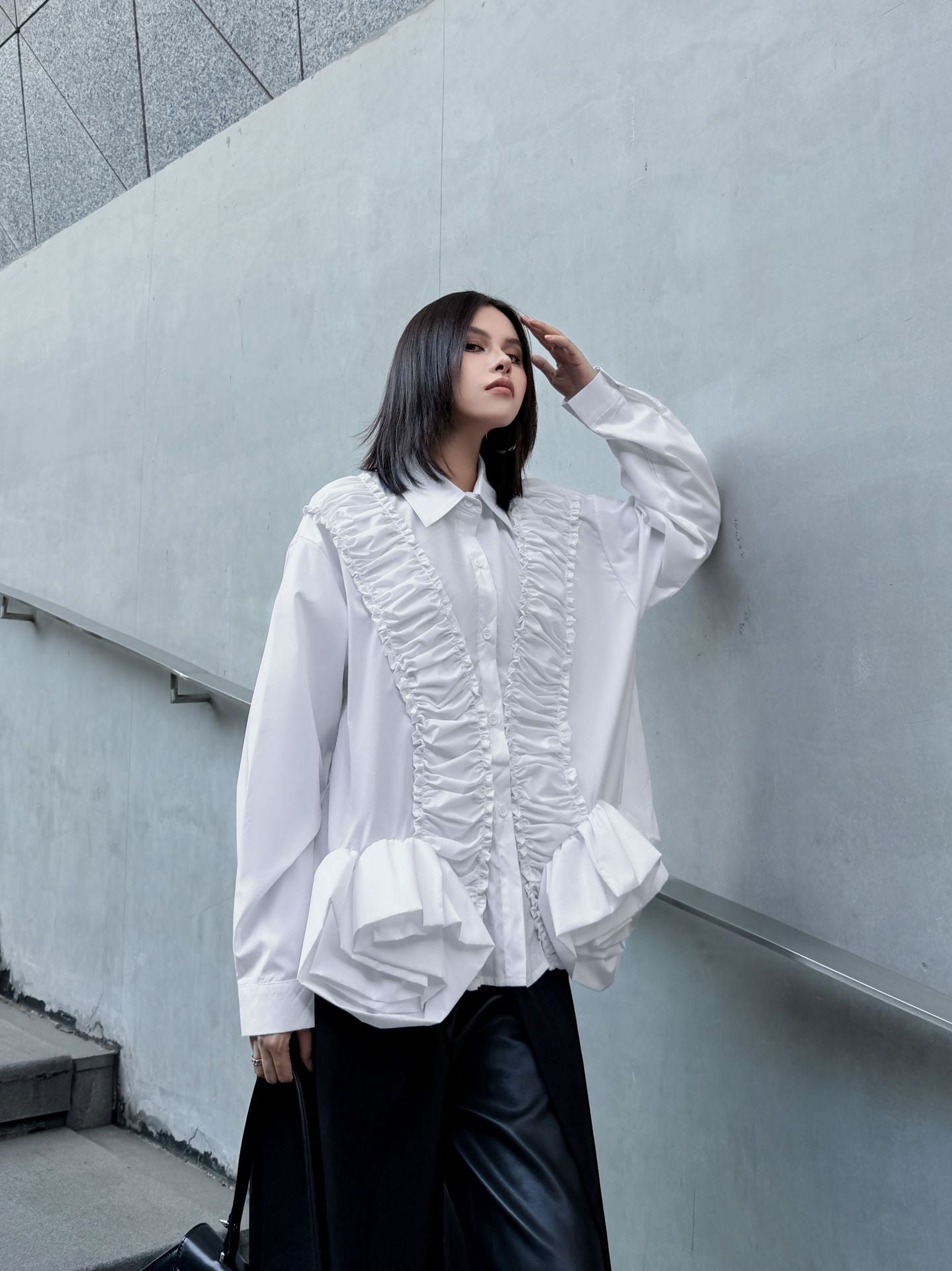 ラッフルペプラムブラウス